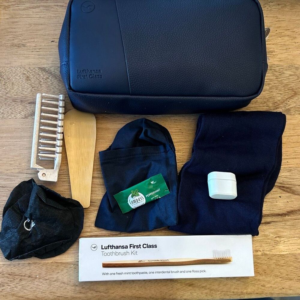 New Lufthanasa 9 piece amenities first class travel Vanity kit spa kit